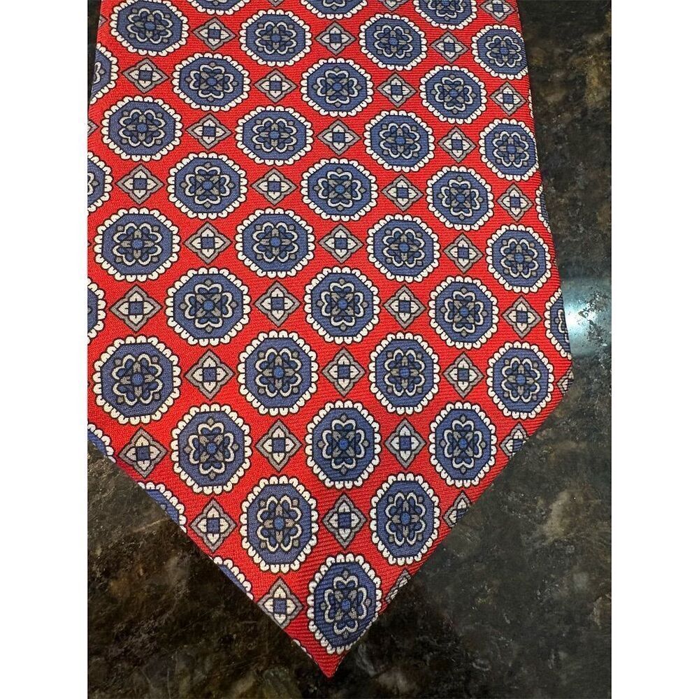 *3/$15 Elegant Red and Blue Patterned Tie - Picture 2 of 6
